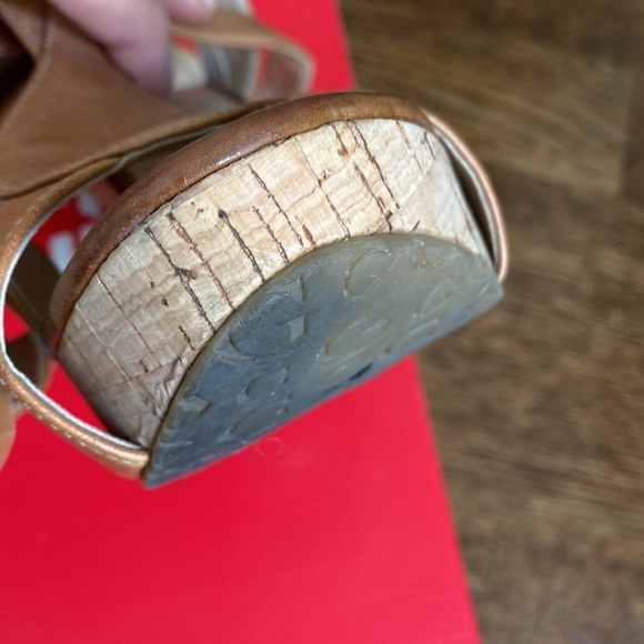 Guess wedge sandles - Picture 7 of 9